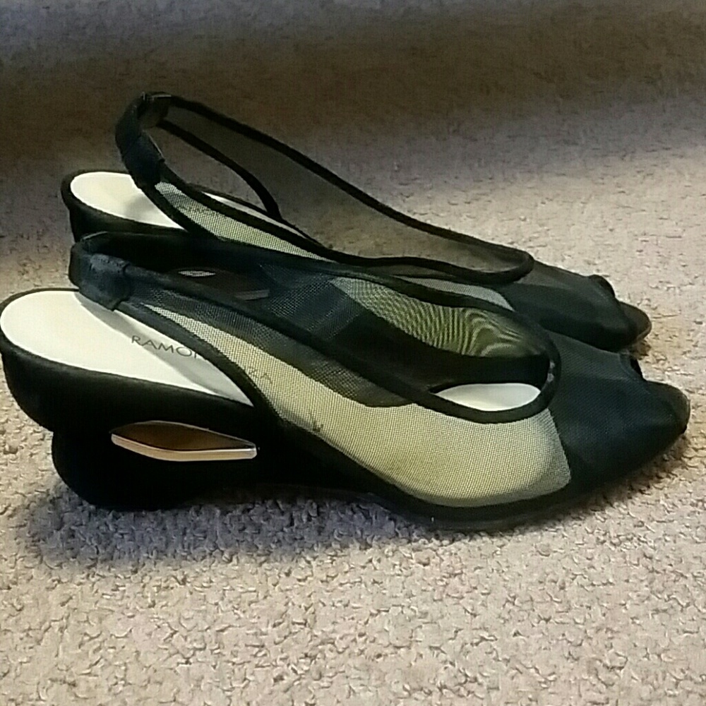 Gorgeous mesh slingback wedges